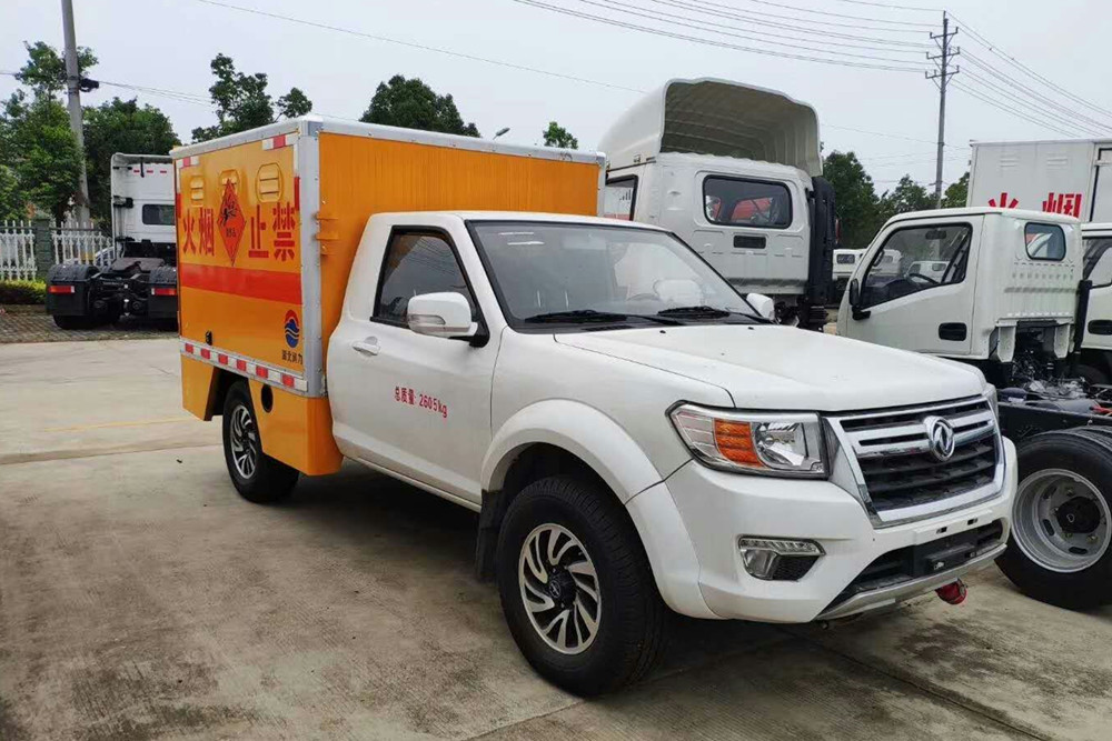 四驅(qū)皮卡民爆車車型